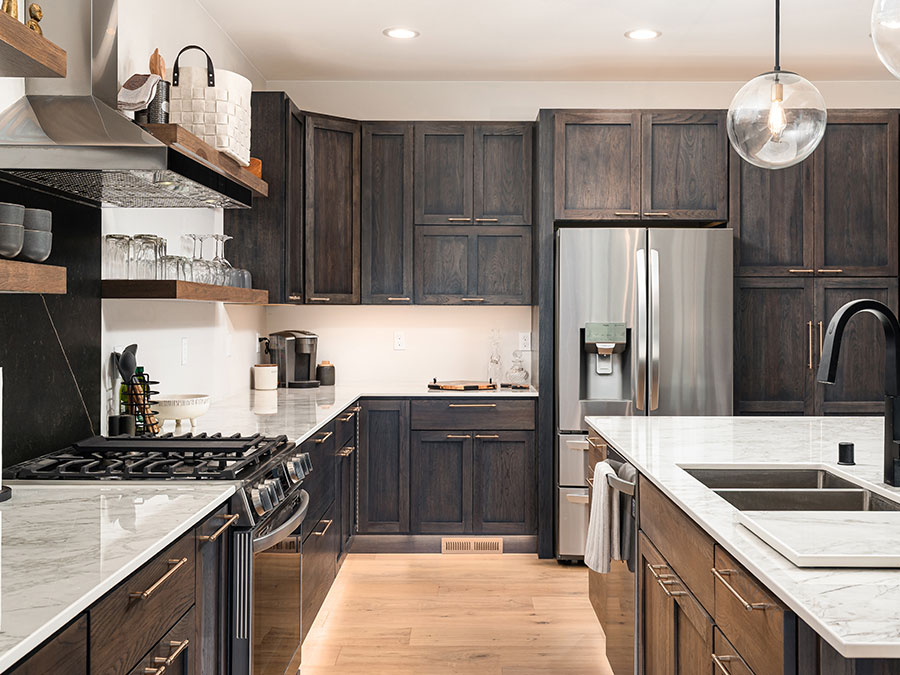 Kitchen cabinets and quartz countertops