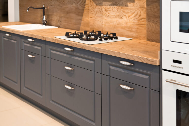 Natural Stone vs. Engineered Countertops: Which is Right for Your Kitchen?